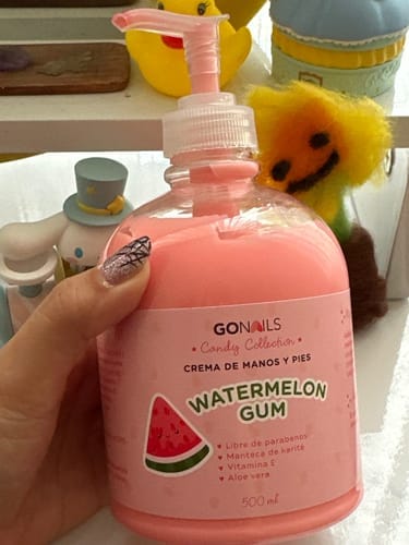 Customer photo review of Crema de Manos y Pies - Watermelon Gum 500 ml