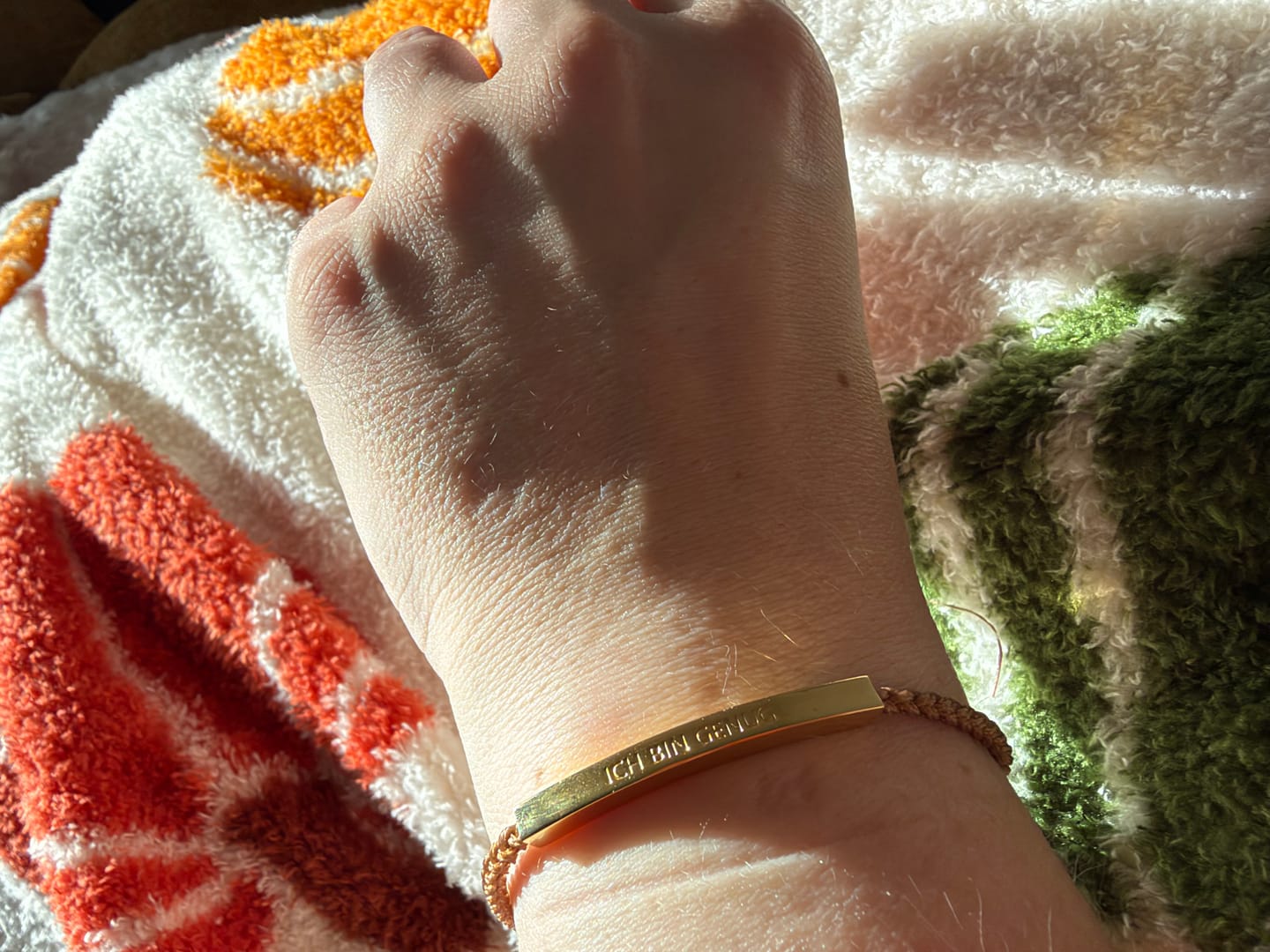 Customer photo review of Armband "Ich bin genug."