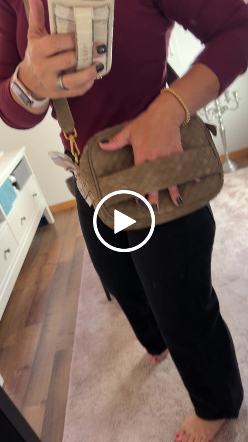 Customer video review of Kleine Tasche Flechtstruktur