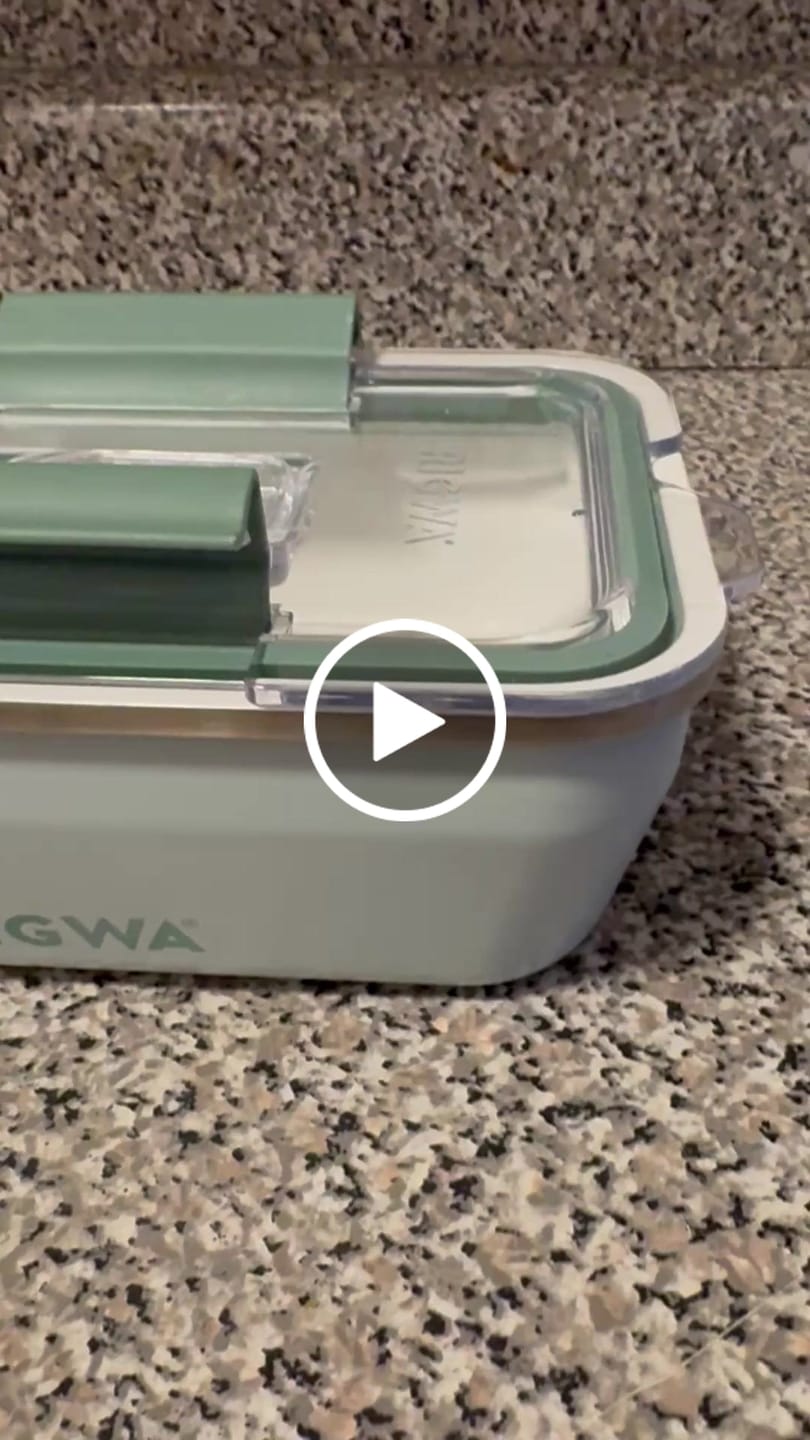 Customer video review of Divider Set of 2 (Fits 8x5 Bento Box)