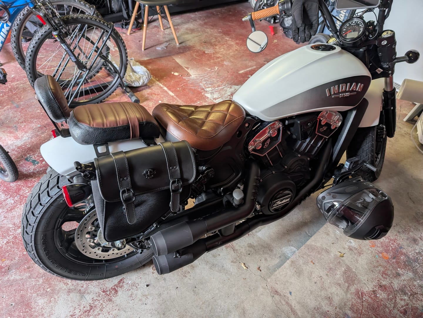 Customer photo review of 4L - Pony Indian Scout Bobber Leather Motorcycle Solo Bag (Right Only)