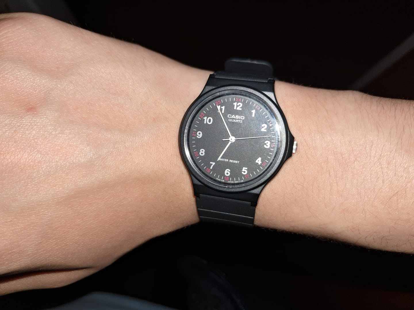 Customer photo review of Reloj Casio Vintage MQ-24-1BLDF Negro Números