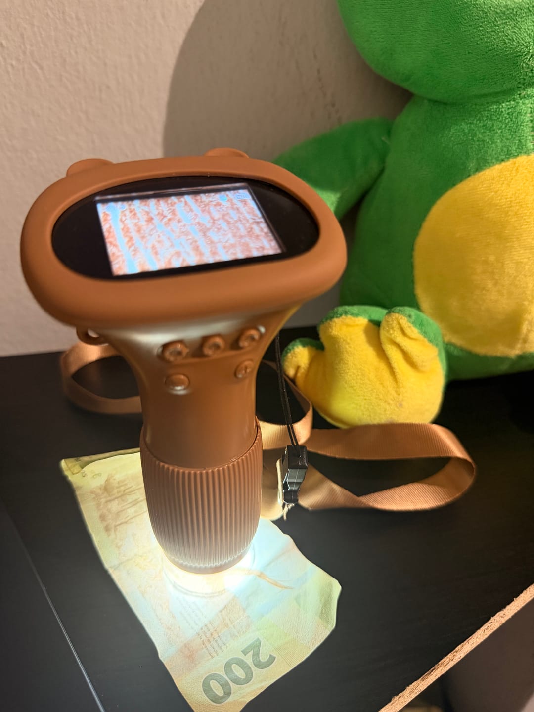 Customer photo review of Microscopio de bolsillo para niños aumento 1000X