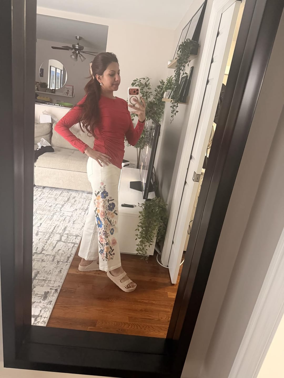 Customer photo review of Snuggi Arch Support Platfrom Sandals