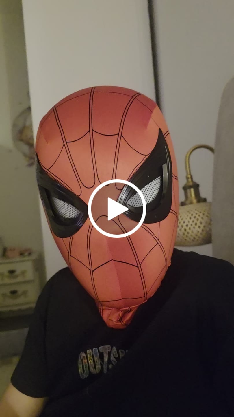 Customer video review of The OG Spidey Gear™ - Winking Mask