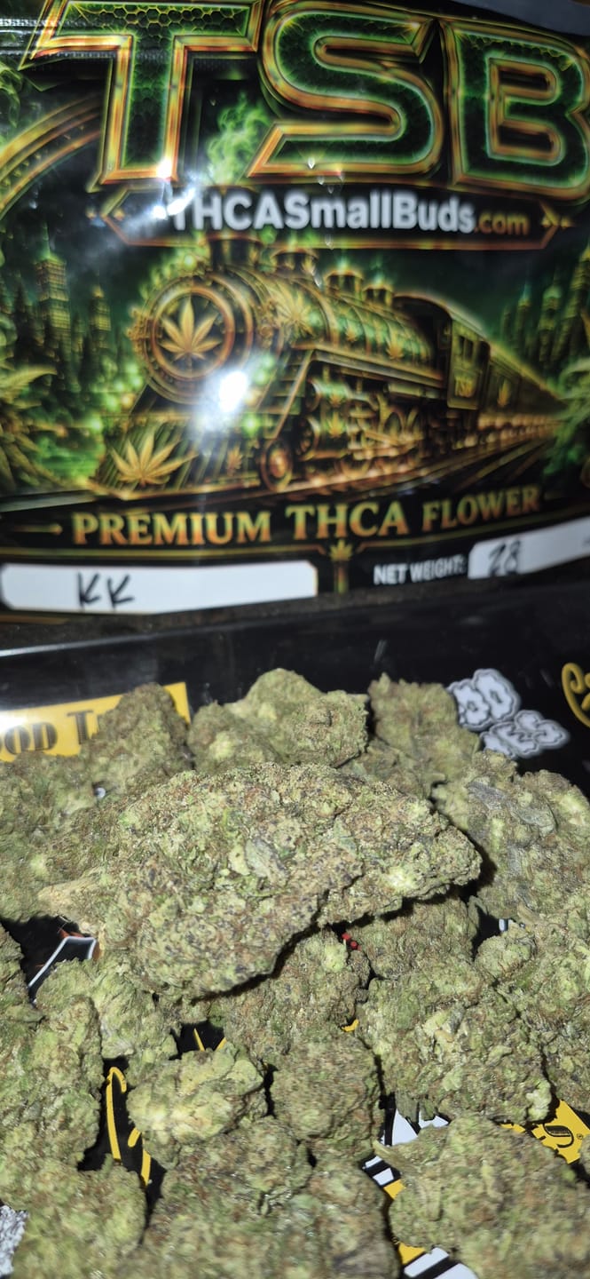 Customer photo review of Khalifa Kush THCA Flower