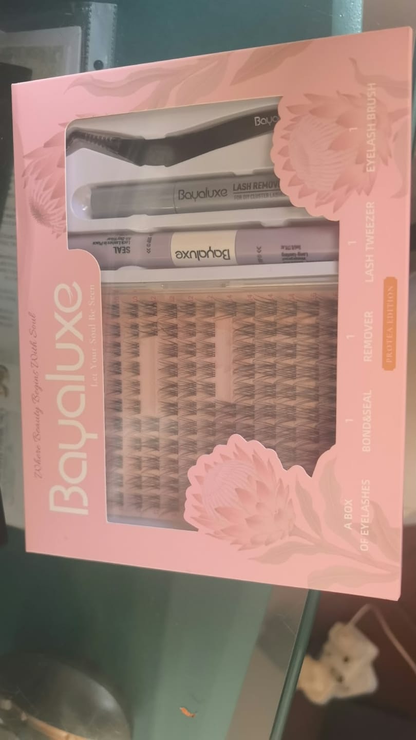 Customer photo review of Venus Lash Kit