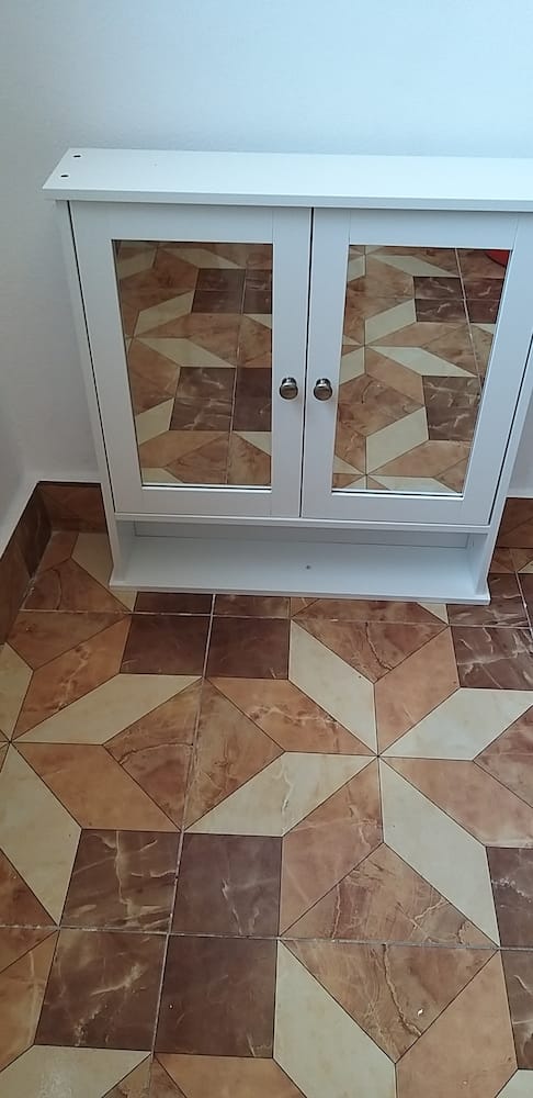 Customer photo review of VASAGLE Dulap de baie de perete cu oglinda, 2 usi, compartiment deschis, rafturi reglabile, 13x56x58cm, alb