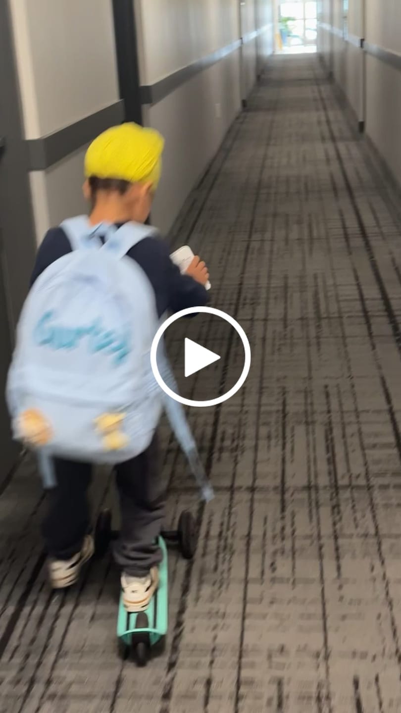 Customer video review of K&C - Personalized Knitted Backpack
