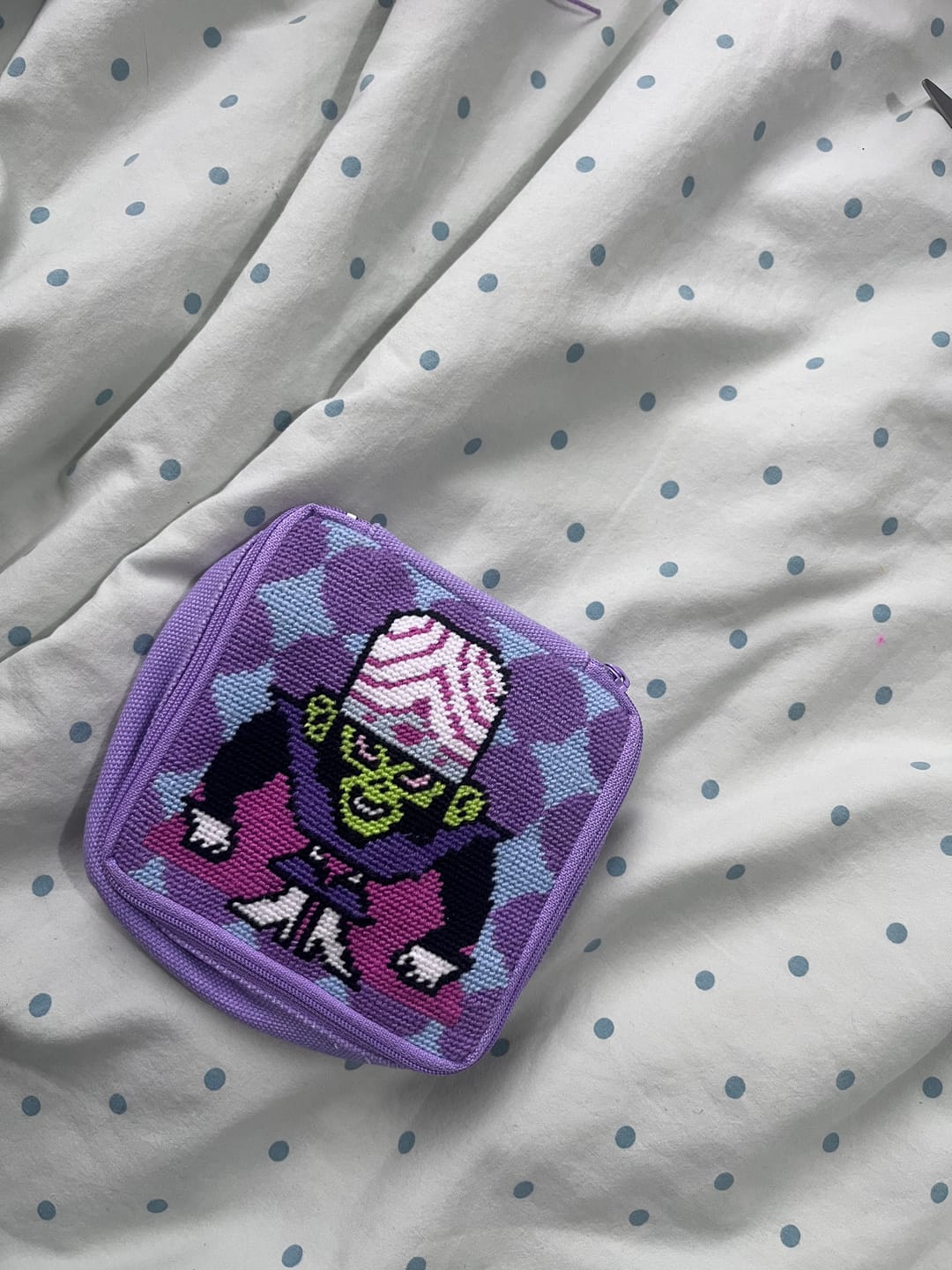 Customer photo review of MOJO JOJO™ - Needlepoint Pouch Kit
