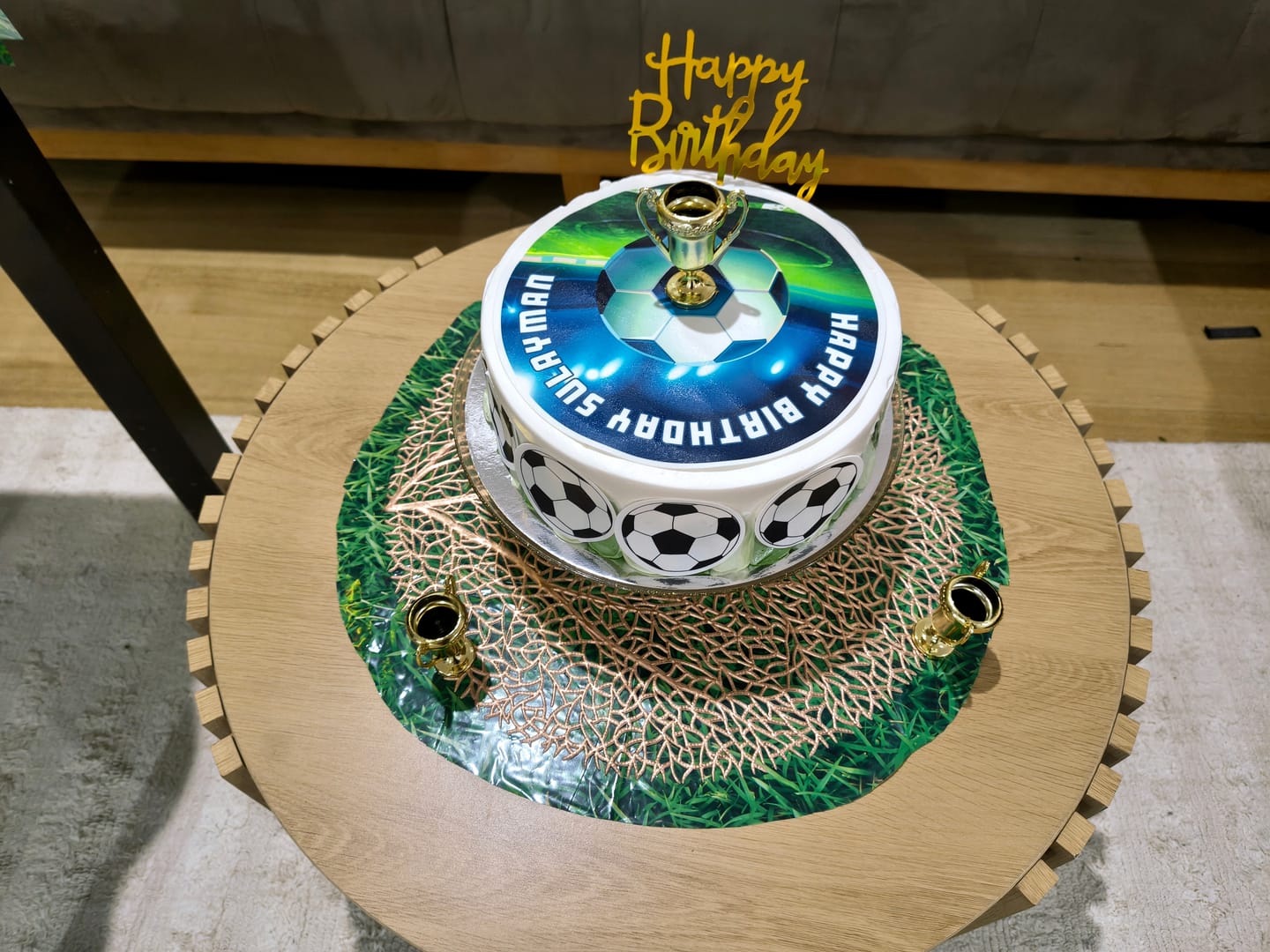 Customer photo review of Soccer Balls - Edible Icing Images