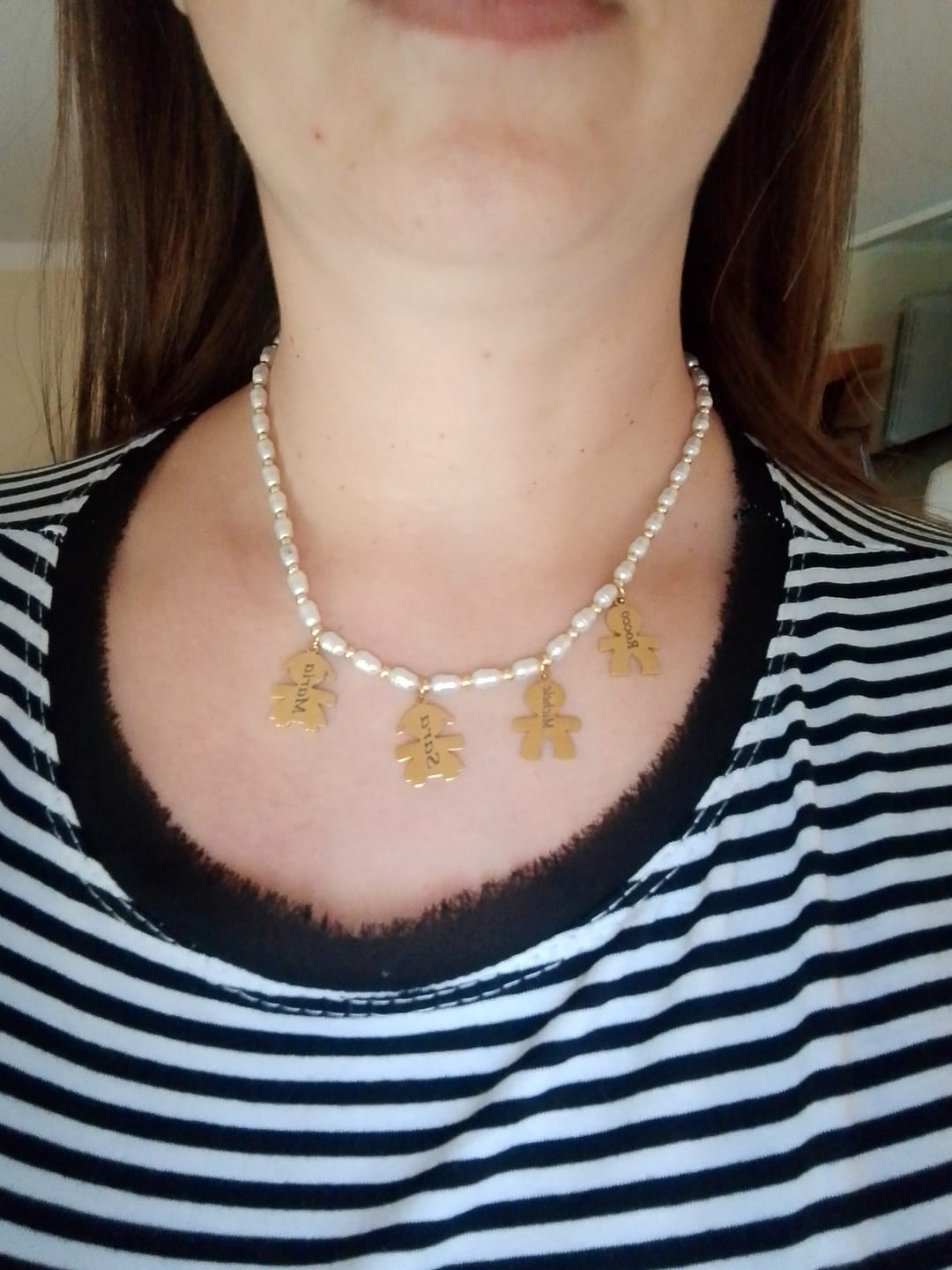 Customer photo review of Girocollo perline con bambini e incisione