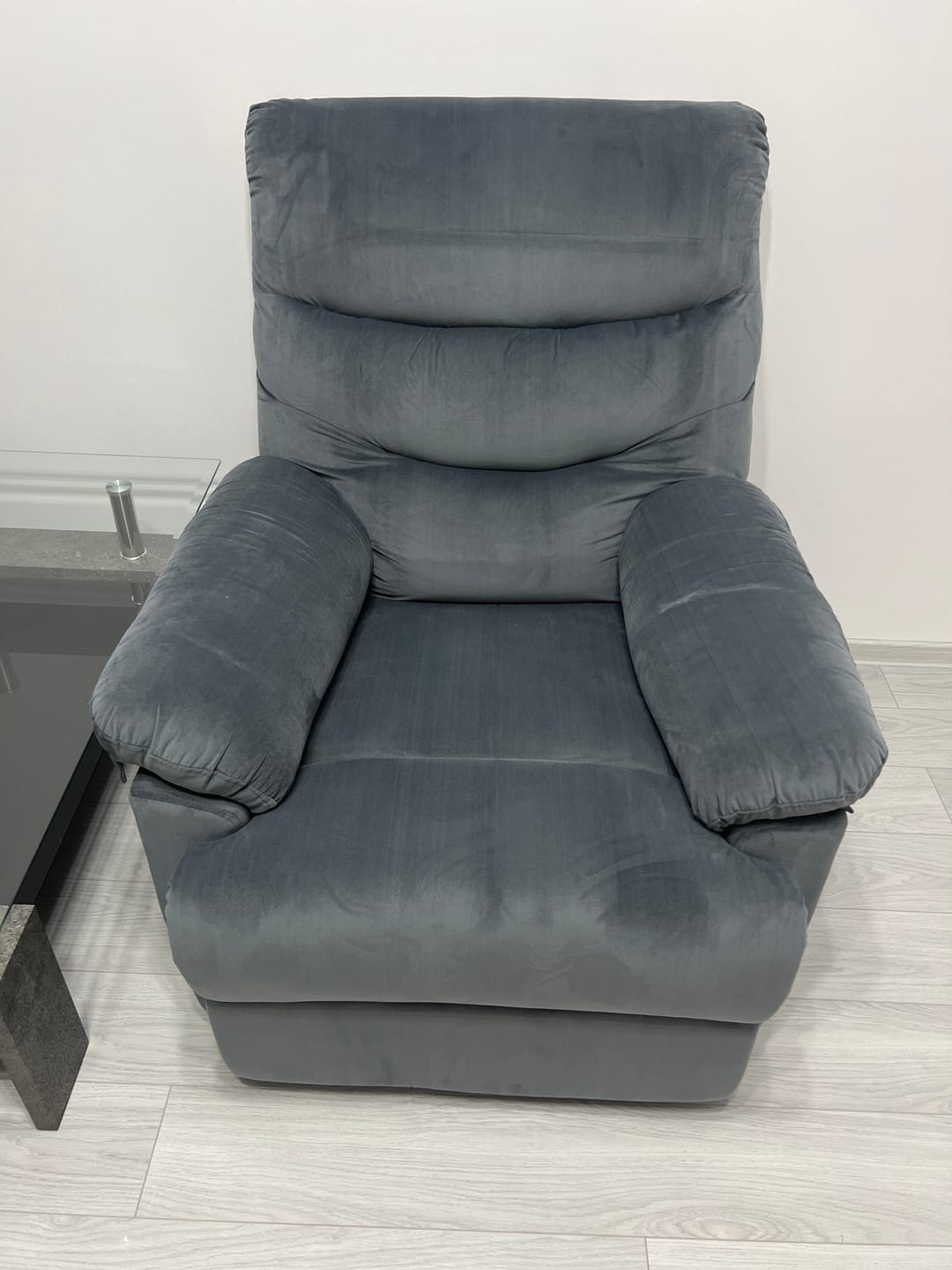 Customer photo review of Fotoliu cu recliner DRAGER, gri/negru, stofa catifelata/metal, 88x90/160x105 cm