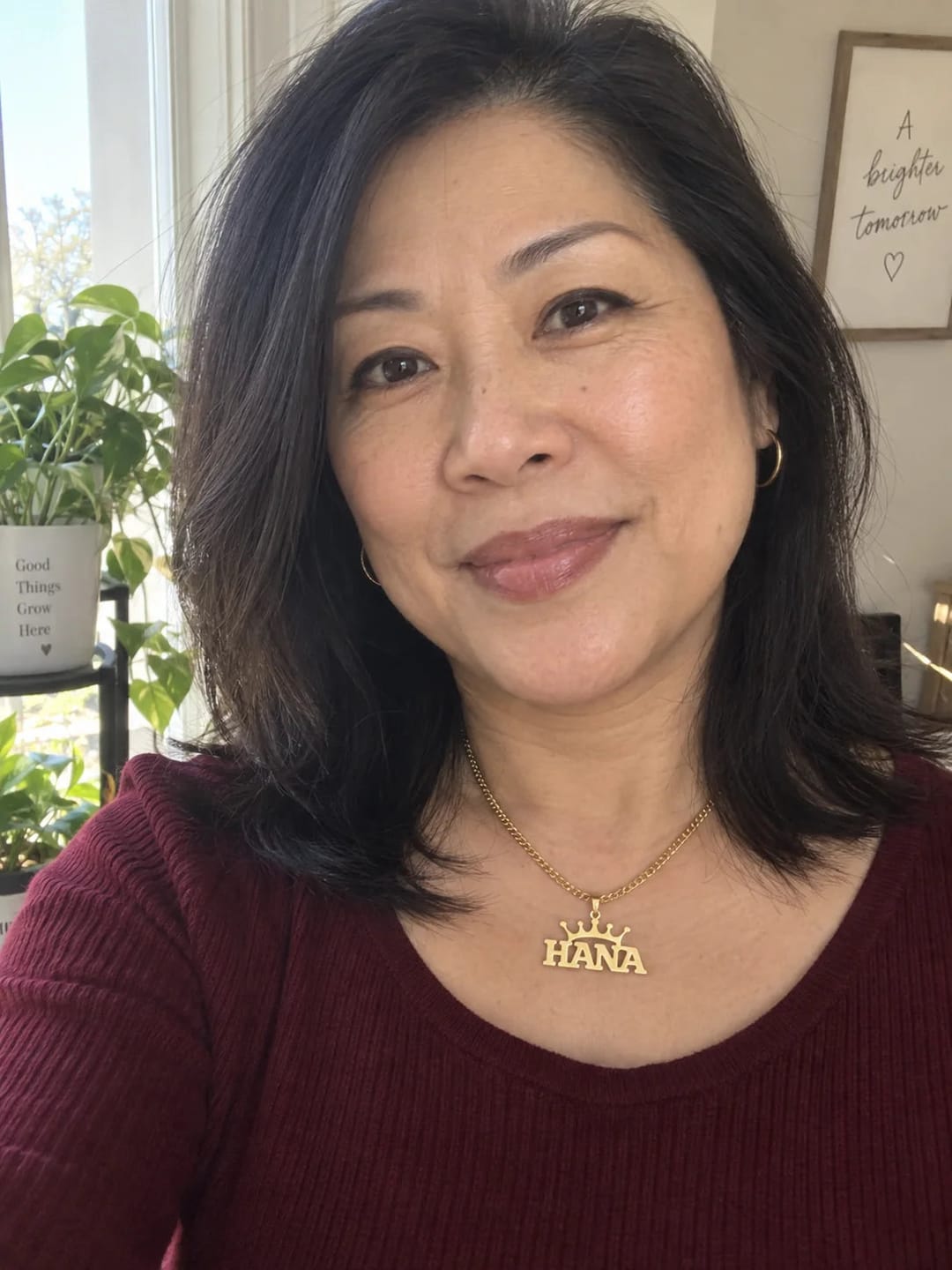 Customer photo review of Personalized Crown Name Necklace
