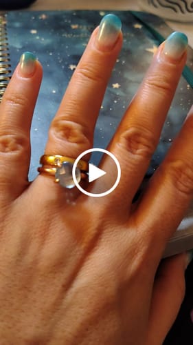 Recensione con video di un cliente su Anello a Fascia con Diamantino e Incisione Interna