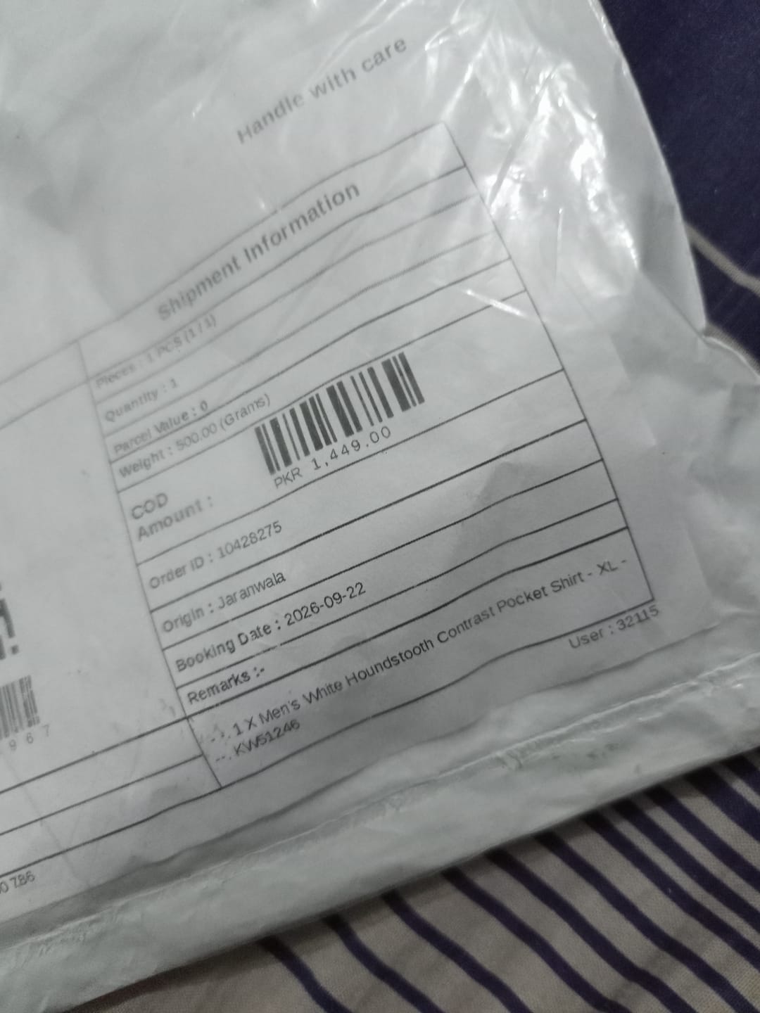 Customer photo review of Men’s White Houndstooth Contrast Pocket Shirt