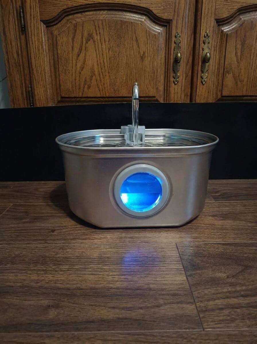 Customer photo review of Purrsteel Fresh Water Fountain