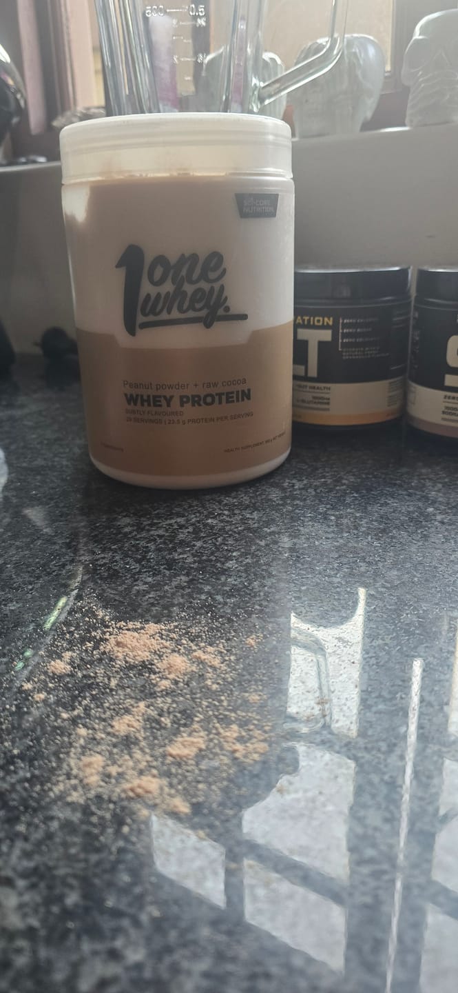 Customer photo review of ONE WHEY PROTEIN + Raw Cocoa - 900g | 29 servings (new)