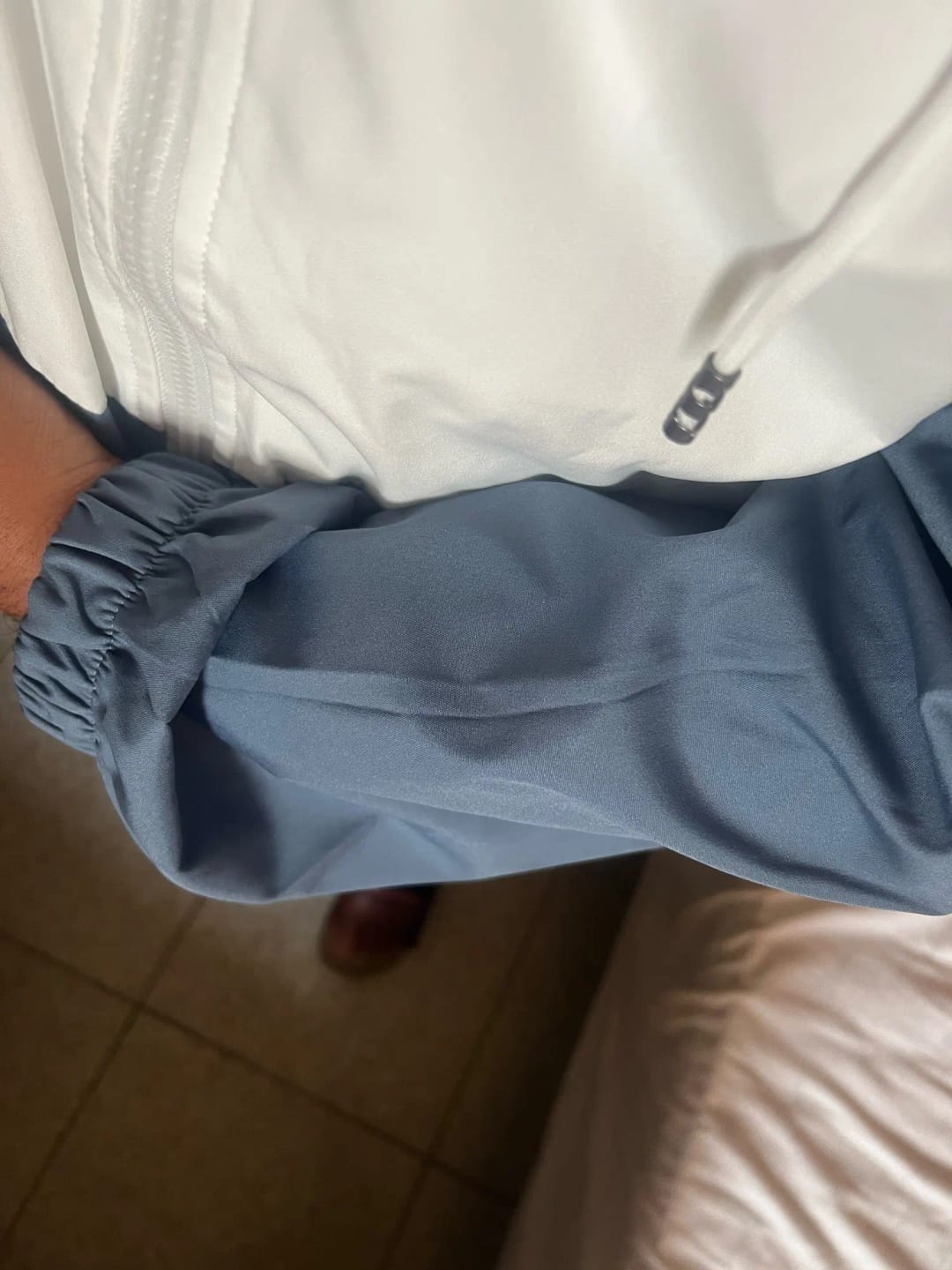 Customer photo review of Enzo – vyriškas sportinis kostiumas su gobtuvu
