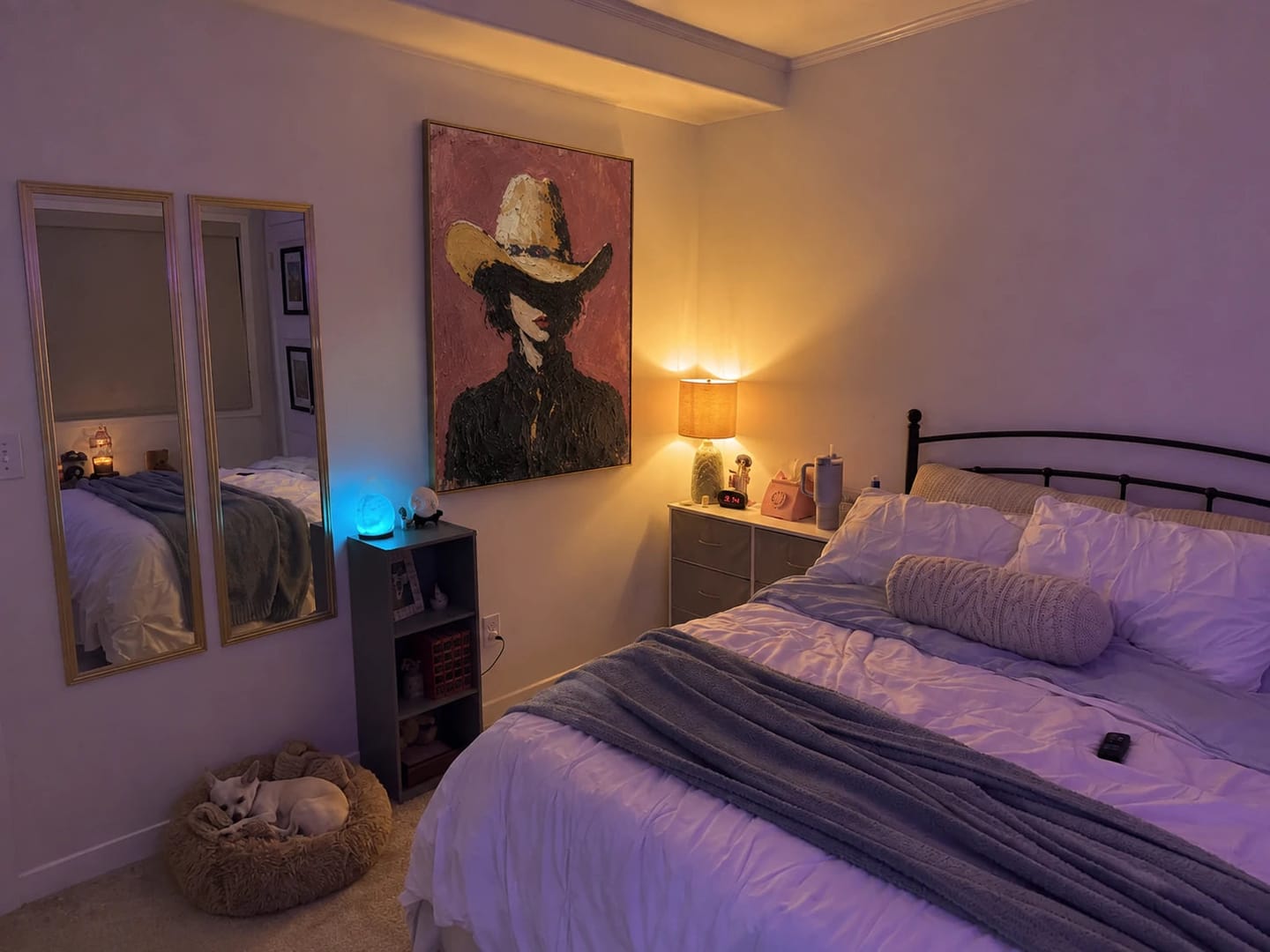 Customer photo review of Vintage Americana Art｜Golden Hat Portrait