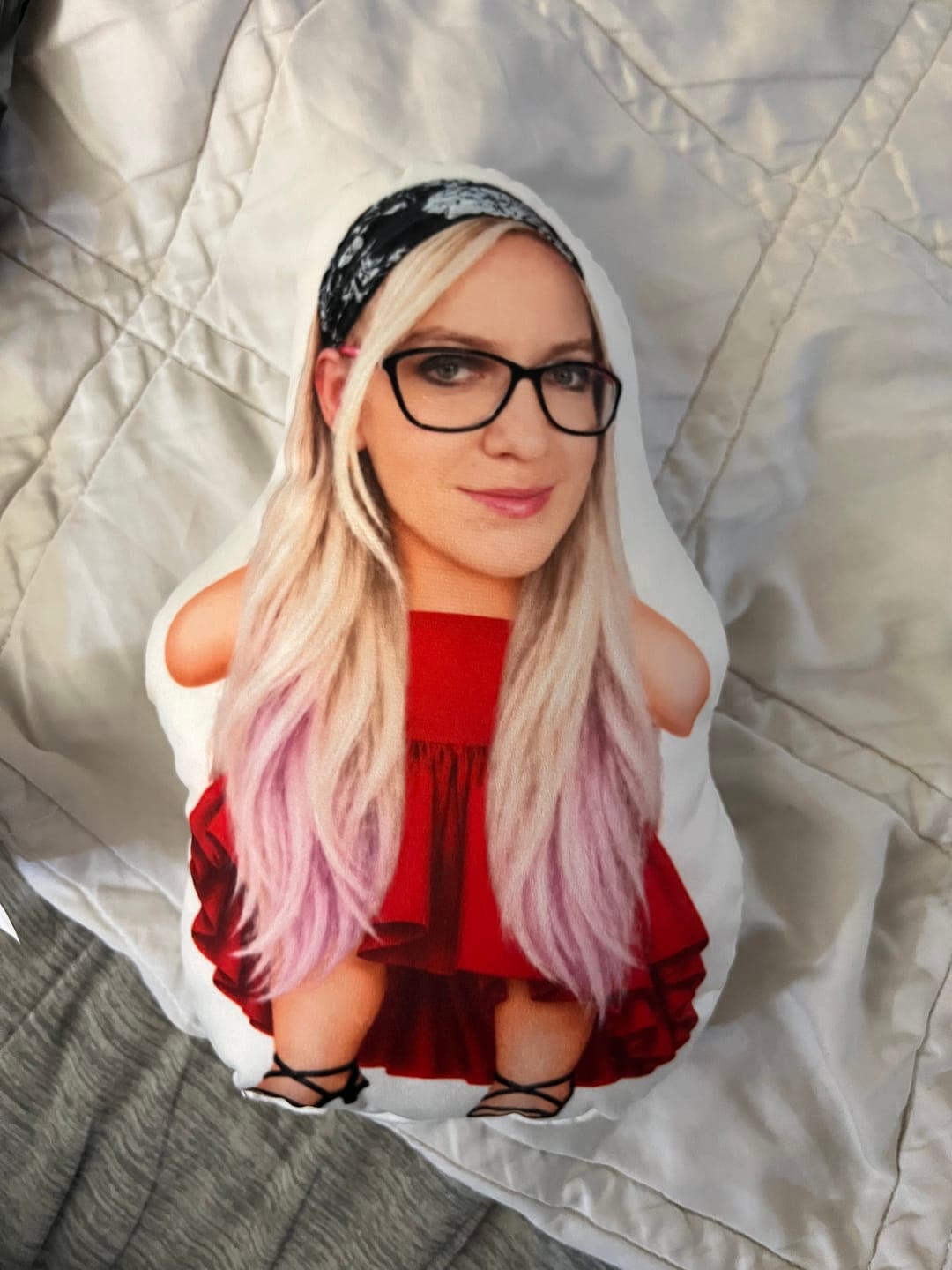 Customer photo review of Boyfriend & Girlfriend Pillow