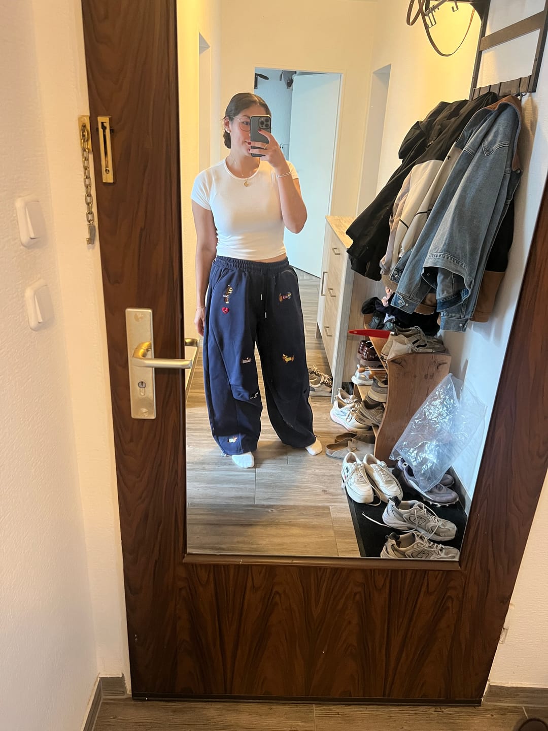 Customer photo review of Aelfric Eden Embroidery Dog Baggy Barrel Sweatpants