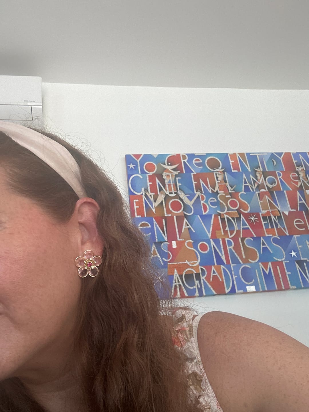 Customer photo review of ARETES PENDIENTES FLOR FLORERE CRISTALES ROSA SWAROVSKI ORO 14K + KIT DE REGALO