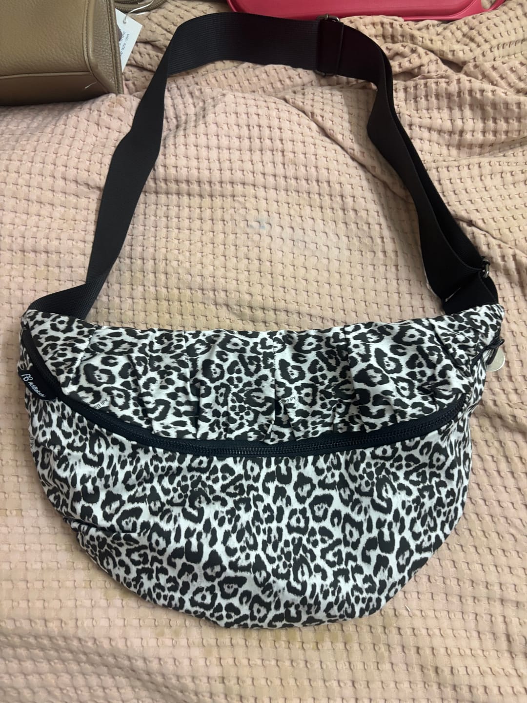 Customer photo review of פאוץ׳ גדול גיל