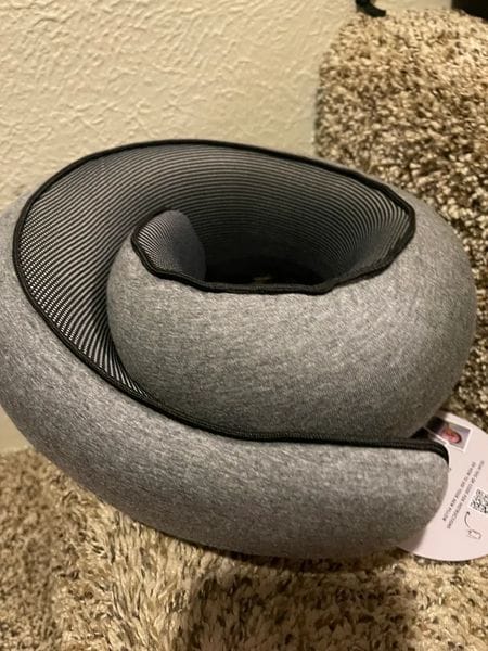 Customer photo review of Flynape Ergonomik Seyahat ve Ofis Boyun Yastığı (Set)