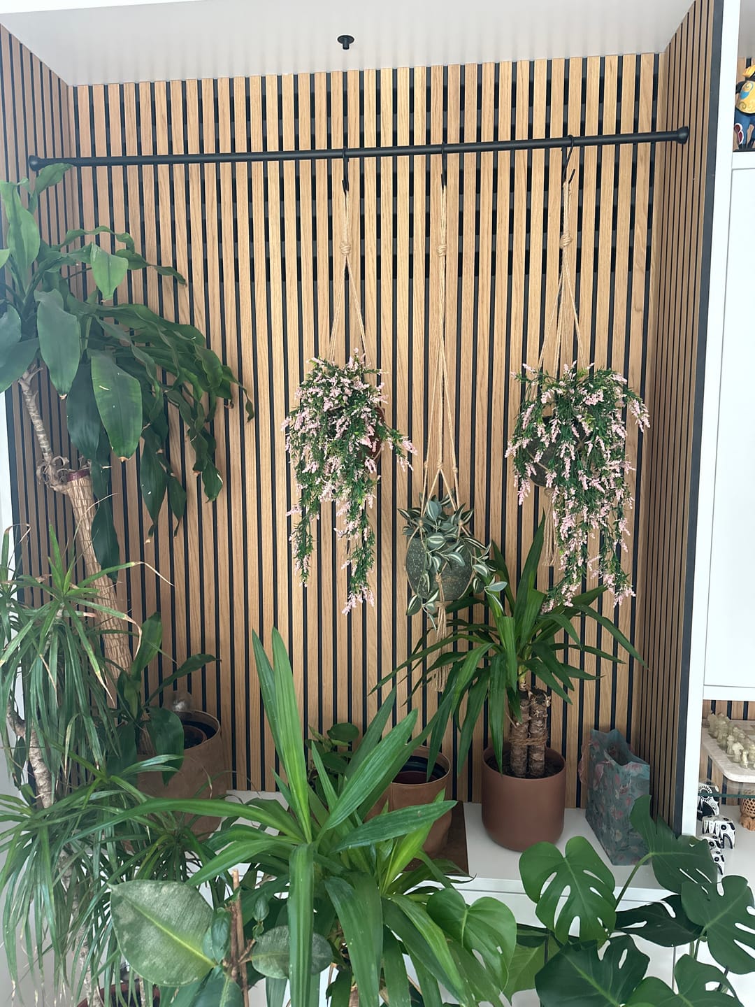 Customer photo review of Kunst Hangplant Lichtroze 2st. 70cm