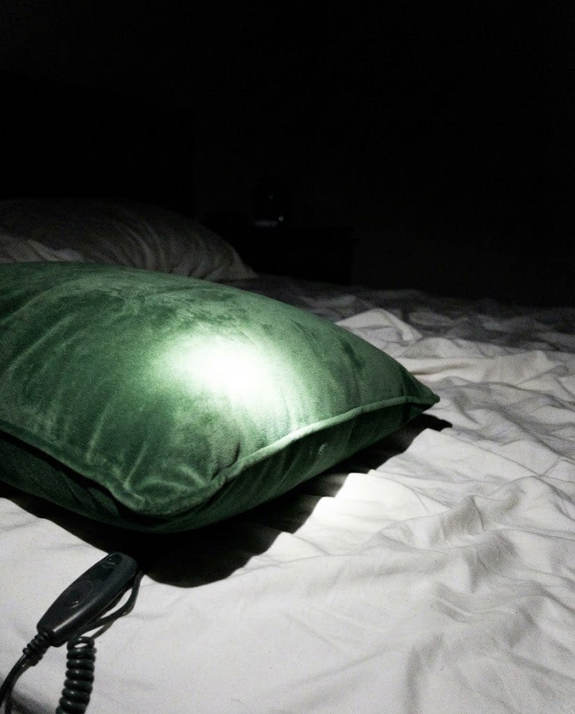 Customer photo review of FYROST Vesper — Smart Anti-Snore Pillow