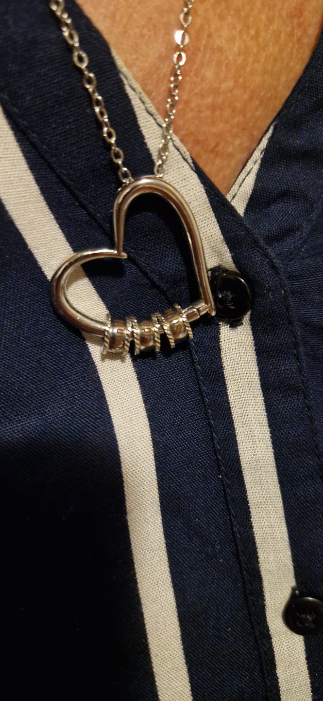 Customer photo review of "La Collana Cuore della Famiglia"