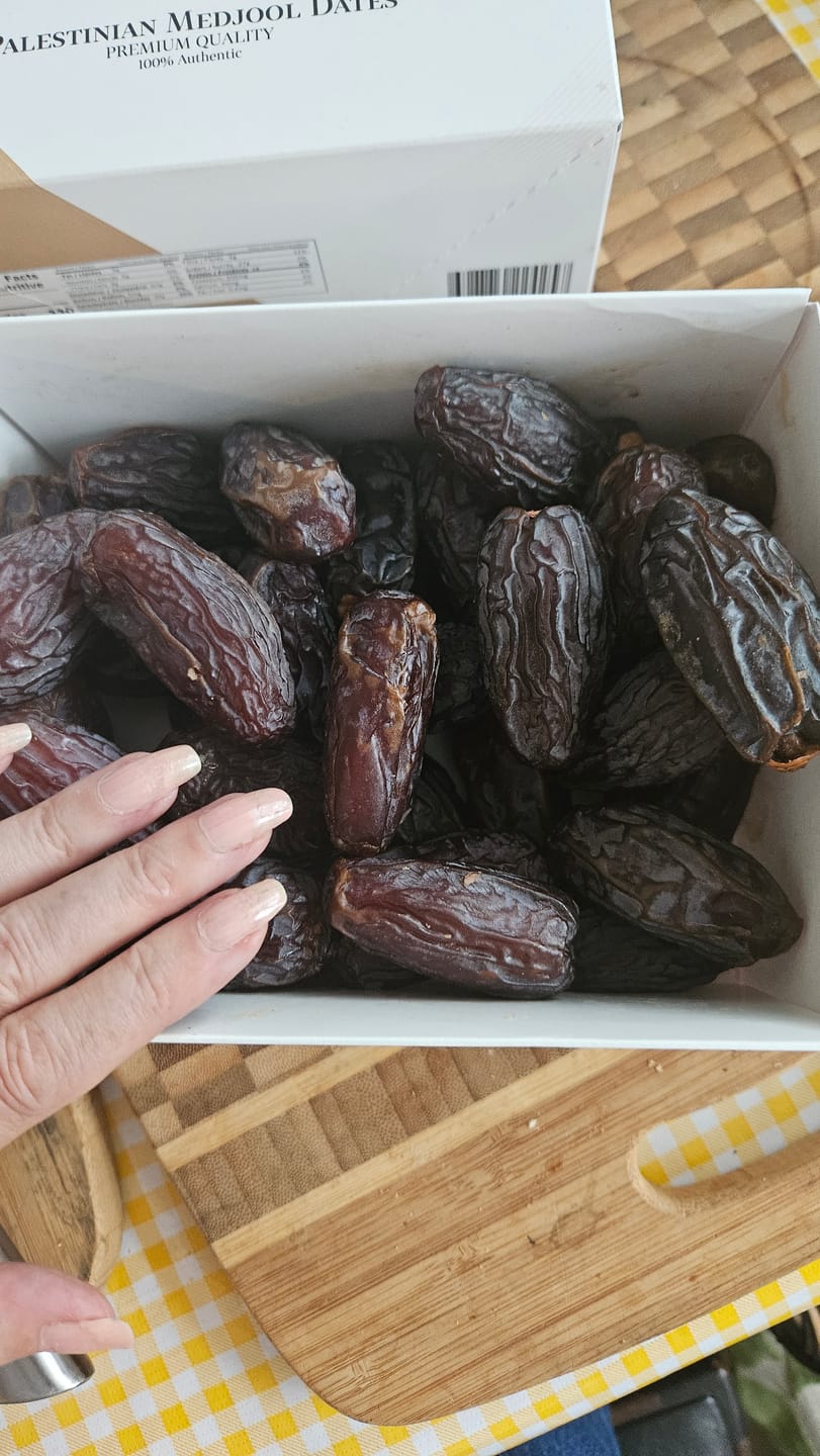 Customer photo review of Palestinian Medjool Dates 🇵🇸
