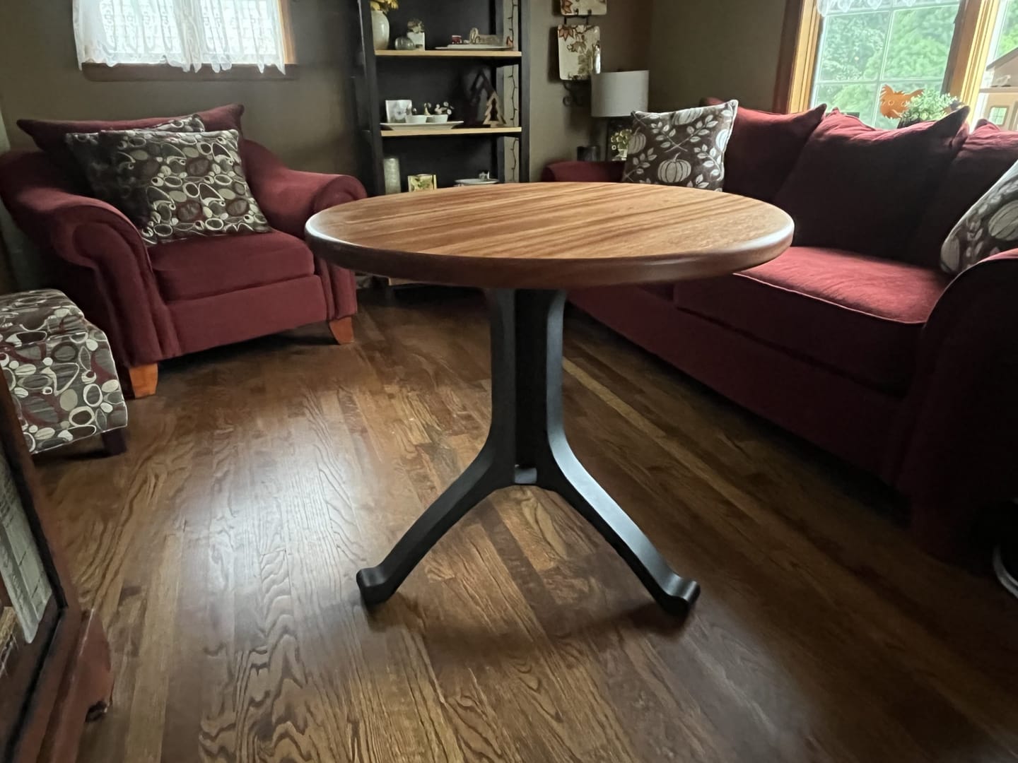 Customer photo review of Table Base 28" H for Round Dining Table Tops - 213S Wishbone