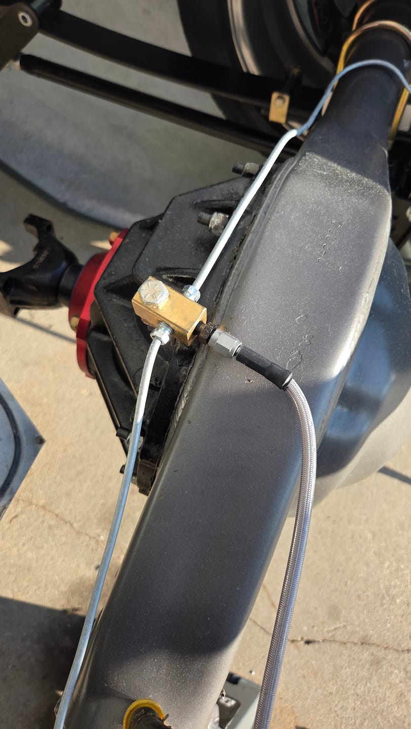 Customer photo review of 3/8-24 I.F. Brass Brake T-Fitting w/Mounting Hole and 90° Bracket (20-10020)