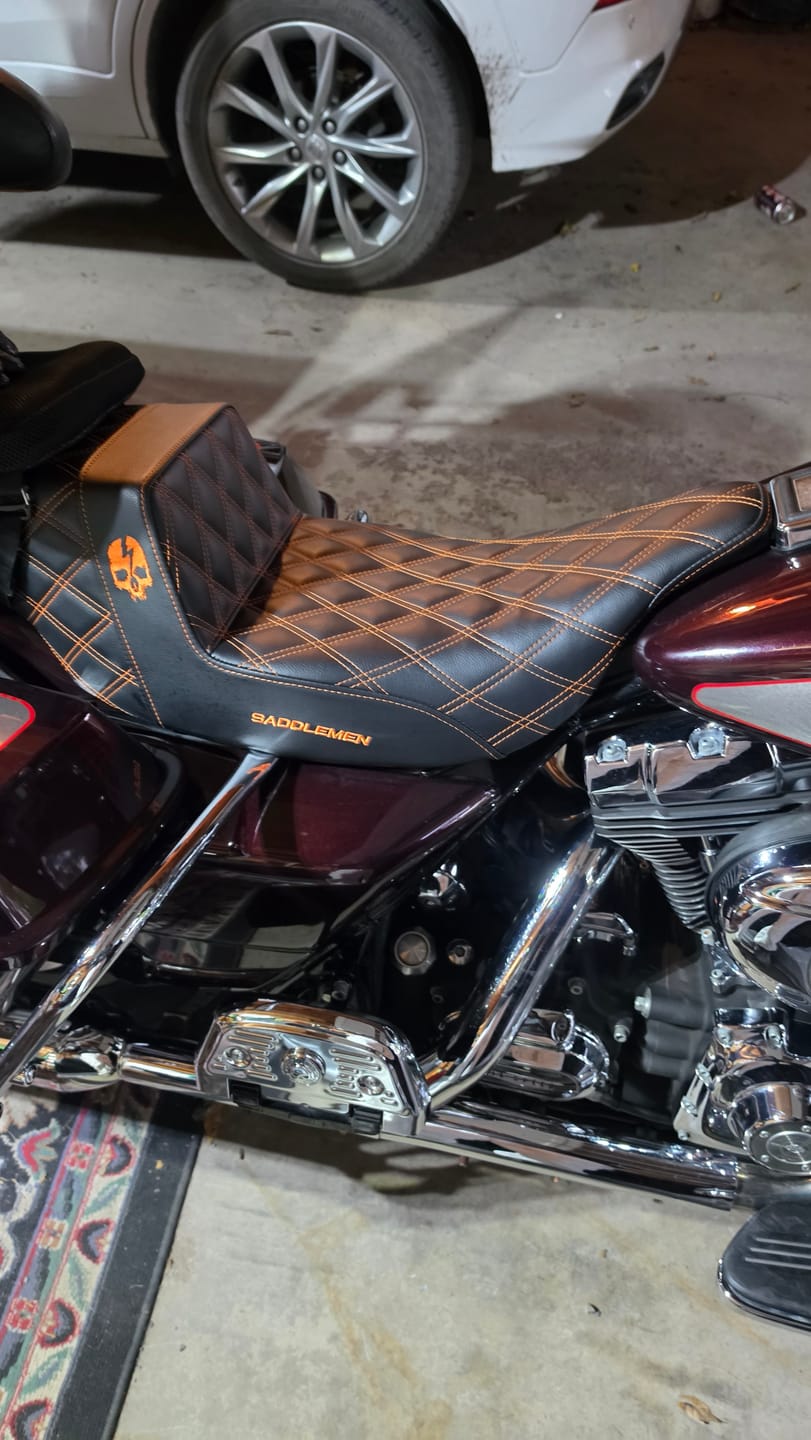 Customer photo review of 1997-2007 FLHT & FLTR Step-Up™ Front & Rear LS Seat