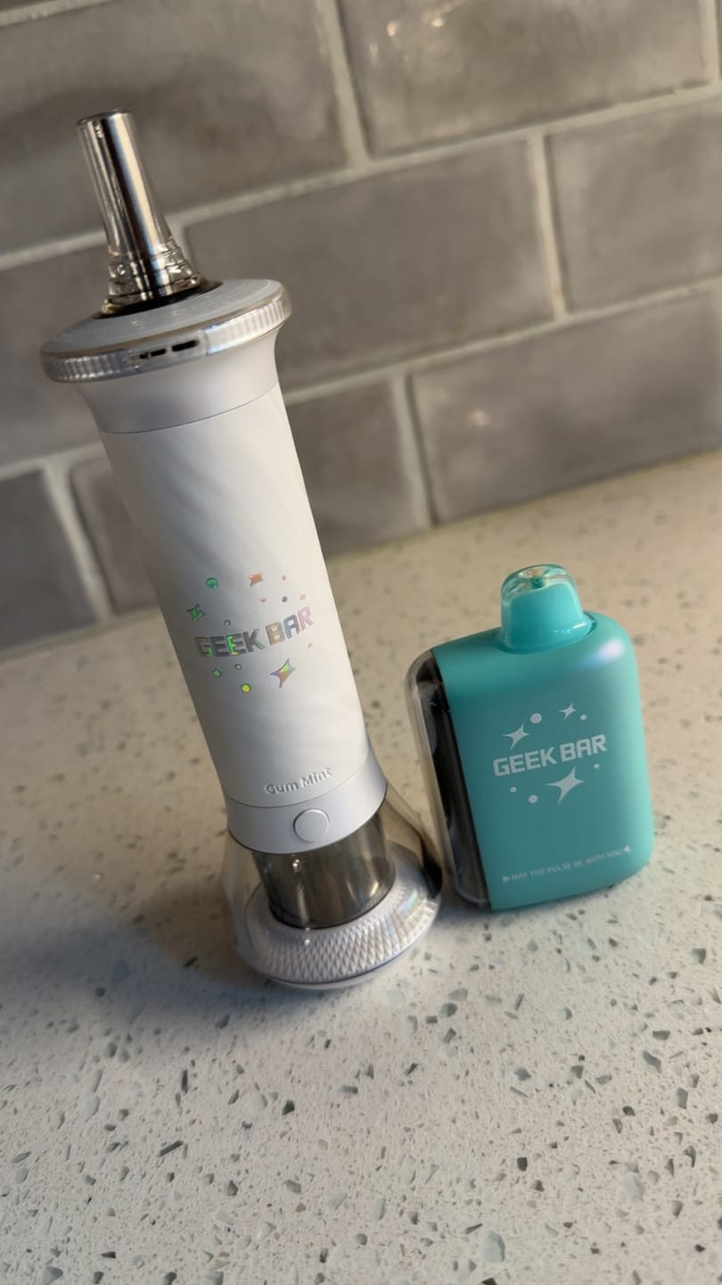 Customer photo review of Geek Bar Burj 80K