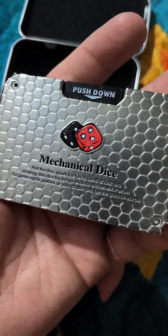 Customer photo review of Mechanical Dice Card