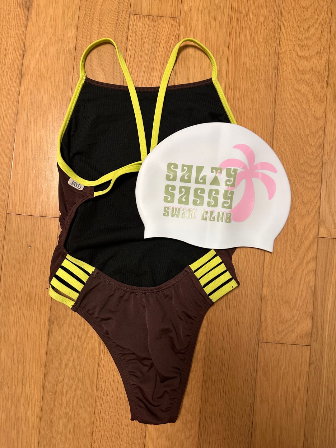 Customer photo review of LENNOX ONE PIECE - Cacao|Kiwi