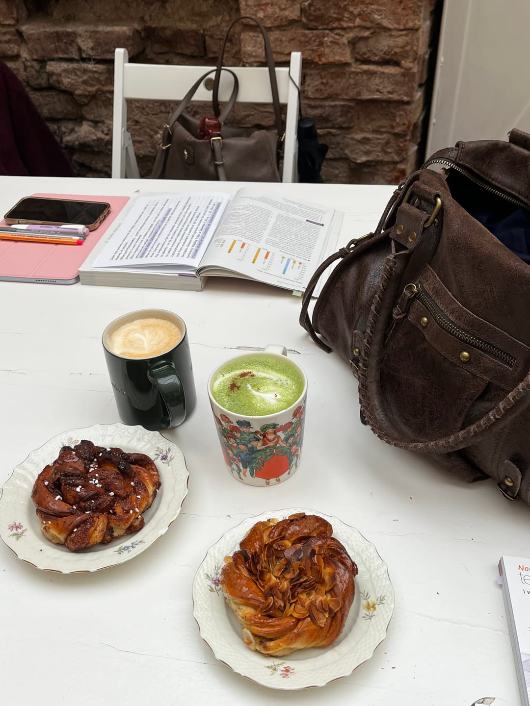 Customer photo review of It girl bag espresso martini
