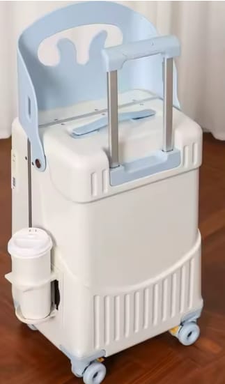 Customer photo review of Suitcase with integrated seat