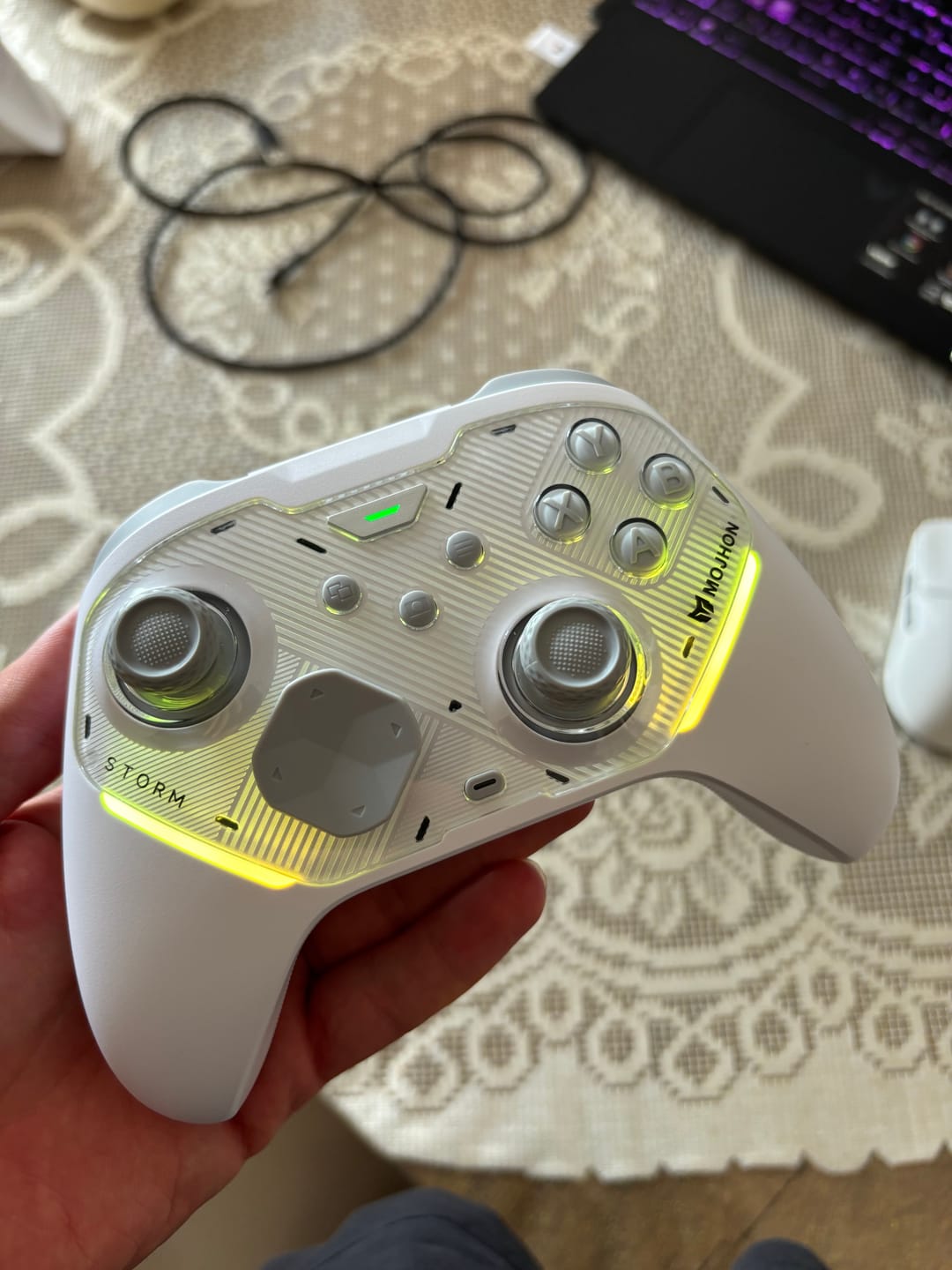 Customer photo review of MOJHON Storm Oyun Kolu