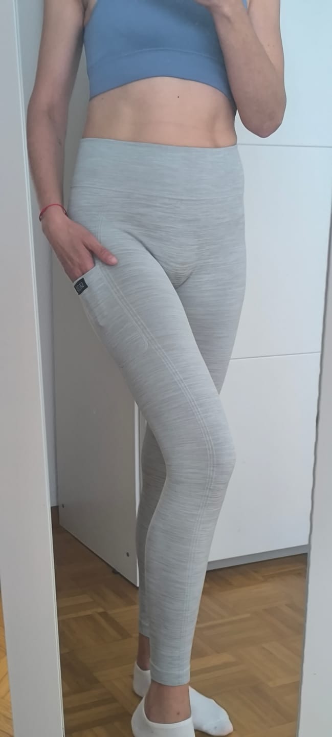 Customer photo review of SAEBIS® SPORTS Damen Leggings mit Seitentasche