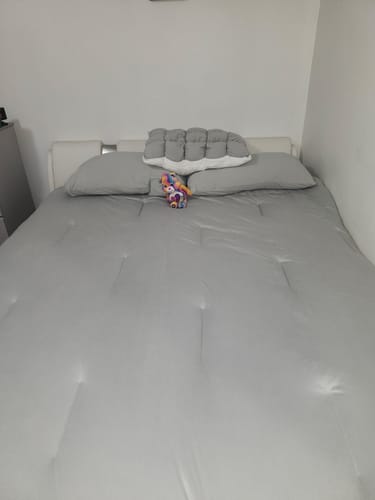Customer photo review of MarshMellow Comforter