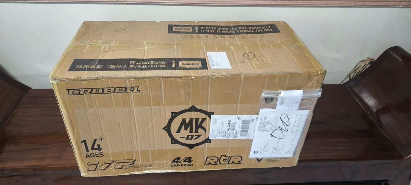 Customer photo review of 1/7 Scale 4WD Brushless RTR RC Crawler MK-07 V2 Hand-Painted Dinosaur Themed Design