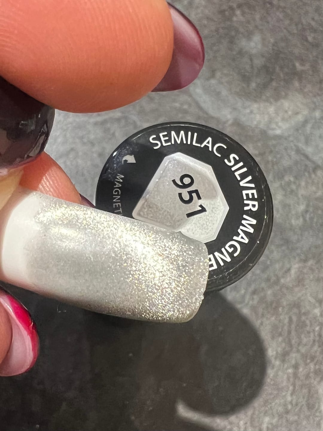 Customer photo review of Semilac 951 Silver Magnetic UV Gel Polish
