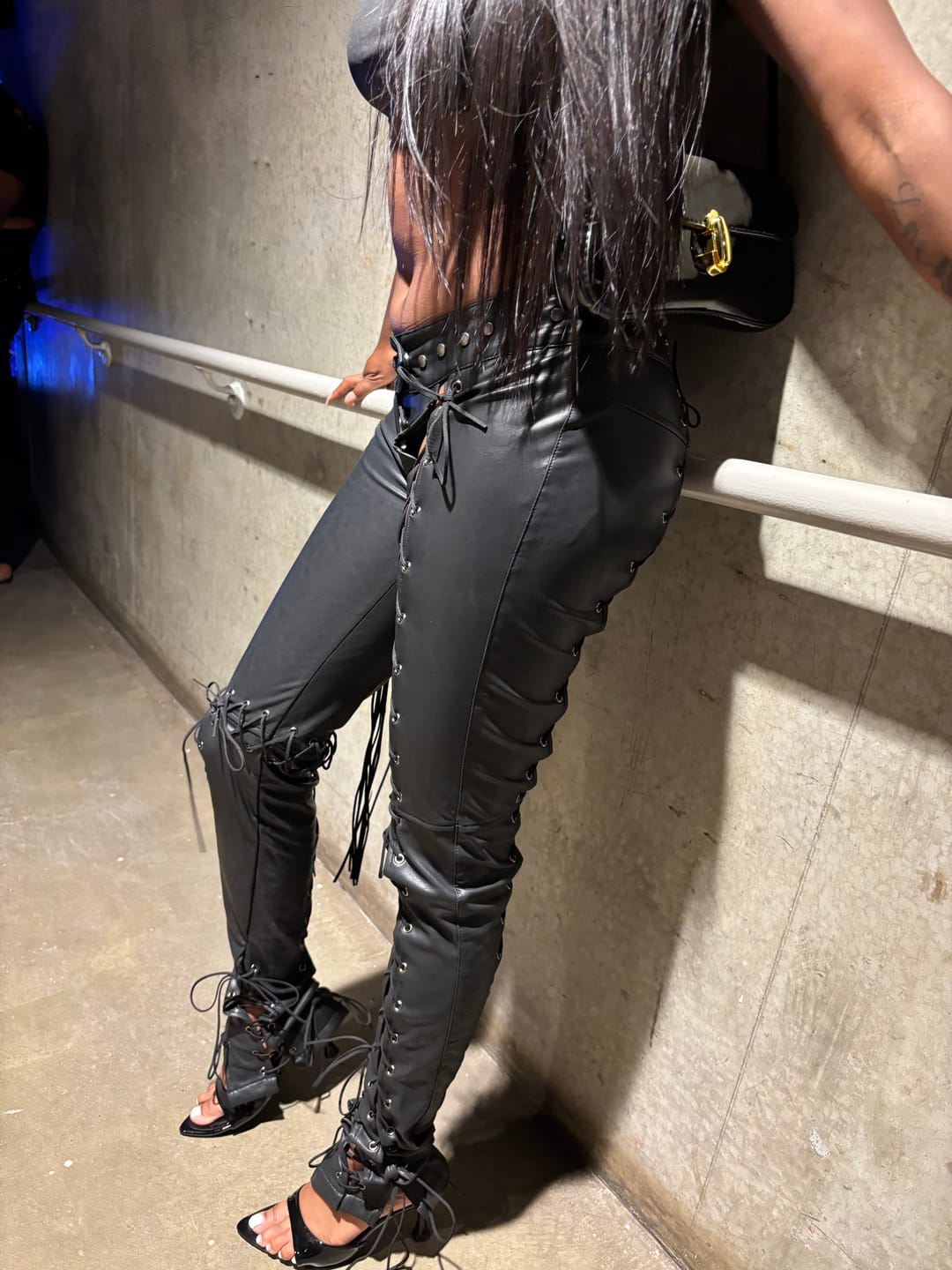 Customer photo review of Vice Pant (Black)