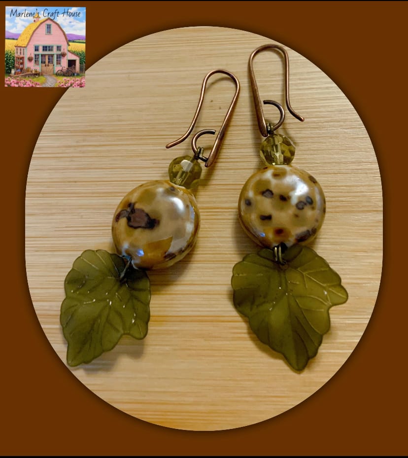 Customer photo review of Ceramic & Glass Bead Strand in Hunting for Acorns