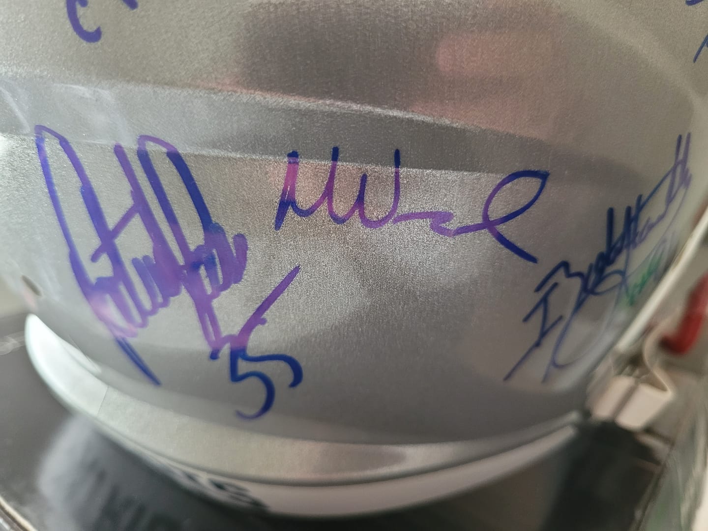 Customer photo review of Mike Vrabel Autograph Signing