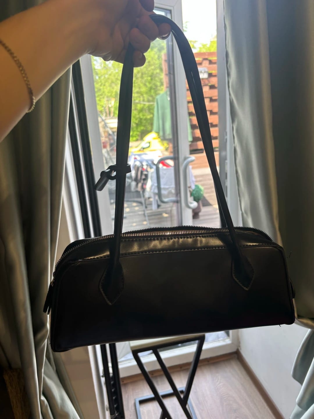 Customer photo review of Ella Vintage Leather Baguette Bag